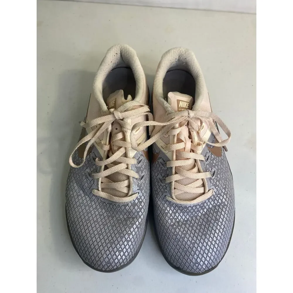 Nike Womens Metcon 4 XD MTLC Atmosphere Gray Pink Athletic Shoes Sneakers Gym 9